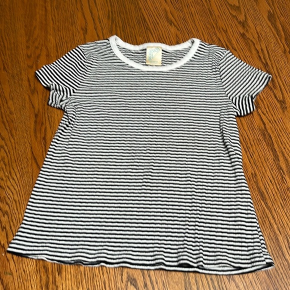 Striped Black and White‎ Short Sleeve Tee - Picture 1 of 4